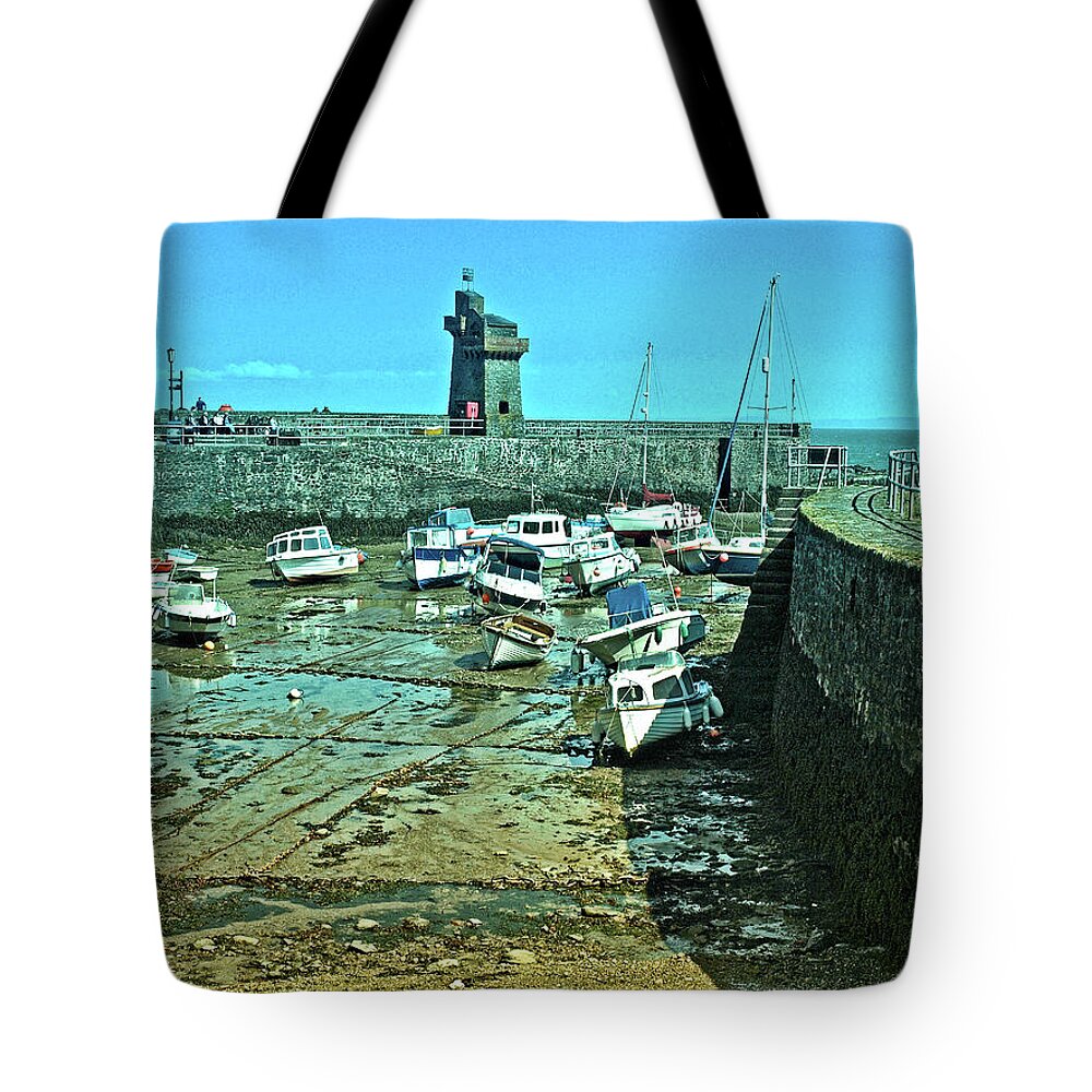 Places Tote Bag featuring the photograph Lynmouth Harbour by Richard Denyer