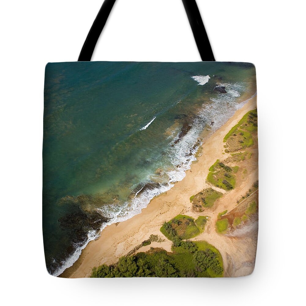Above Tote Bag featuring the photograph Maalaea Bay by Ron Dahlquist - Printscapes