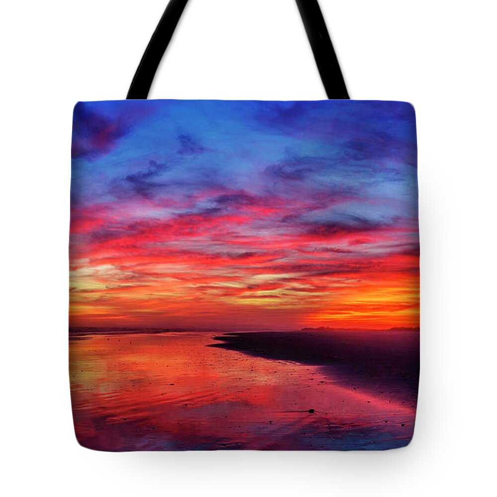 Sunset Tote Bag featuring the photograph Magic hour by DJA Images