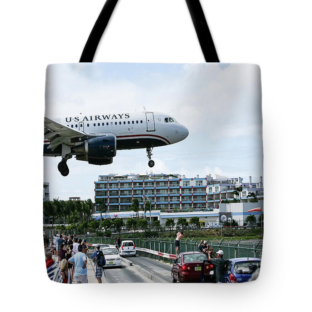 Airplane Tote Bag featuring the photograph Maho Beach by Kathy Strauss