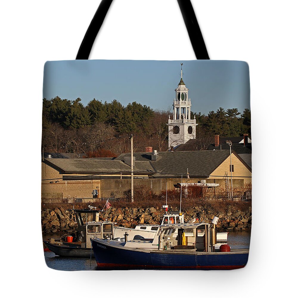 Manchester Tote Bag featuring the photograph Manchesta by Juergen Roth