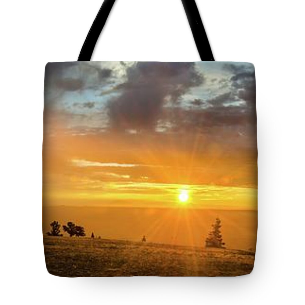 Golden Glow Tote Bag featuring the photograph Marble View sunrays by Gaelyn Olmsted