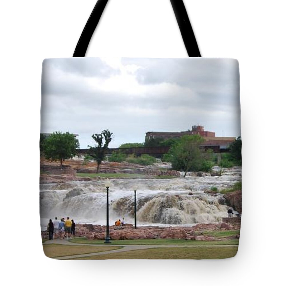 Sioux Falls Tote Bag featuring the photograph Mighty Sioux Falls by Judy Hall-Folde