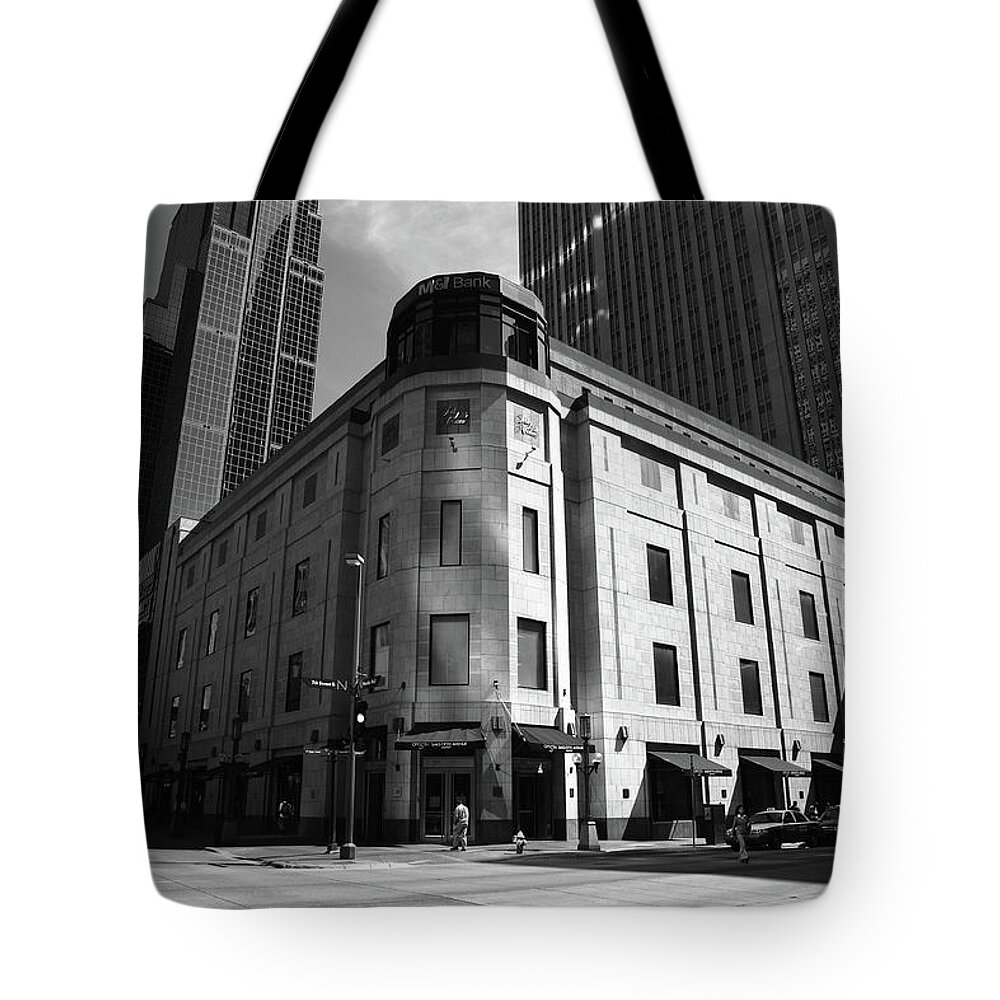 America Tote Bag featuring the photograph Minneapolis Downtown BW by Frank Romeo