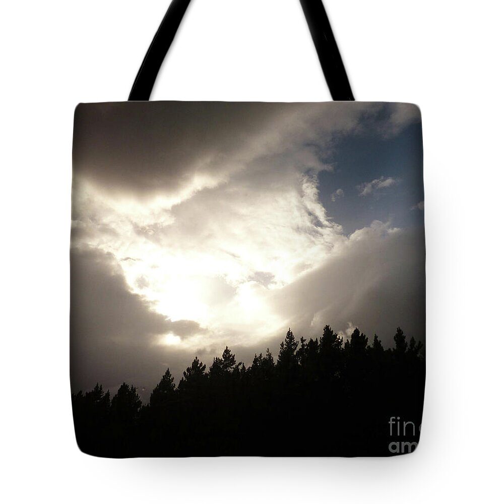 Montana Tote Bag featuring the photograph Montana skyscape 2 by Paula Joy Welter