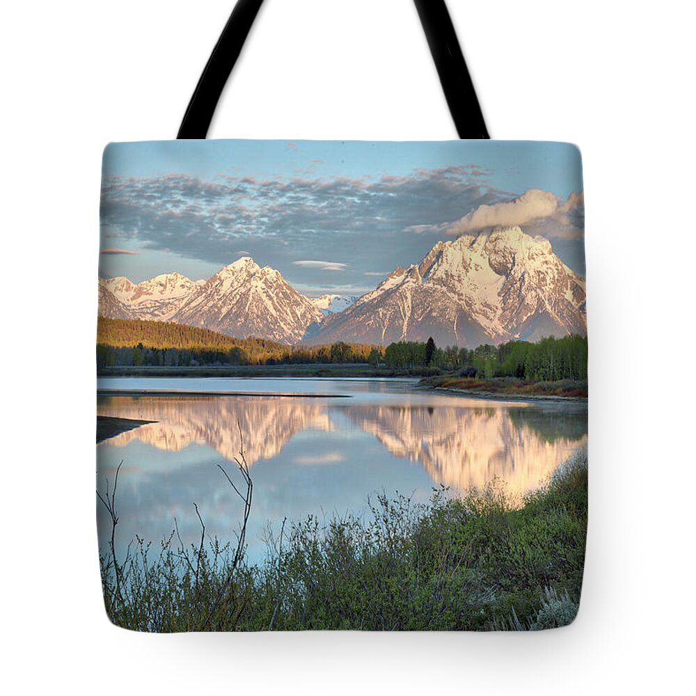 Sunrise Tote Bag featuring the photograph Morning Light at Oxbow Bend by Joe Paul