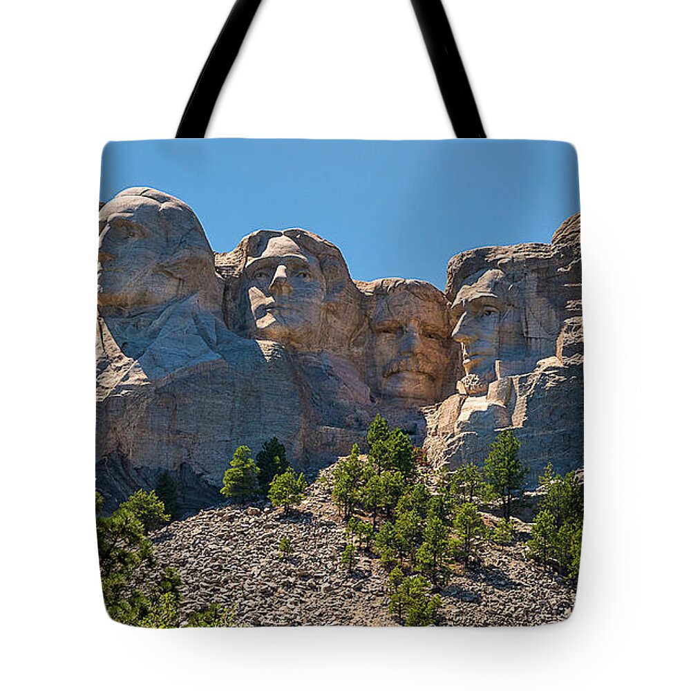 Abraham Lincoln Tote Bag featuring the photograph Mount Rushmore South Dakota by Brenda Jacobs