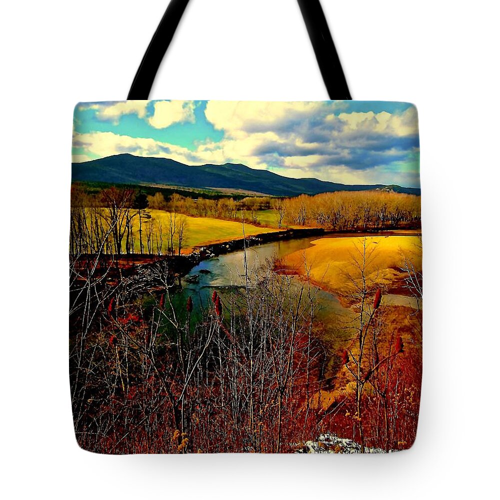  Tote Bag featuring the photograph Mount Washington Valley 2 by Elizabeth Tillar