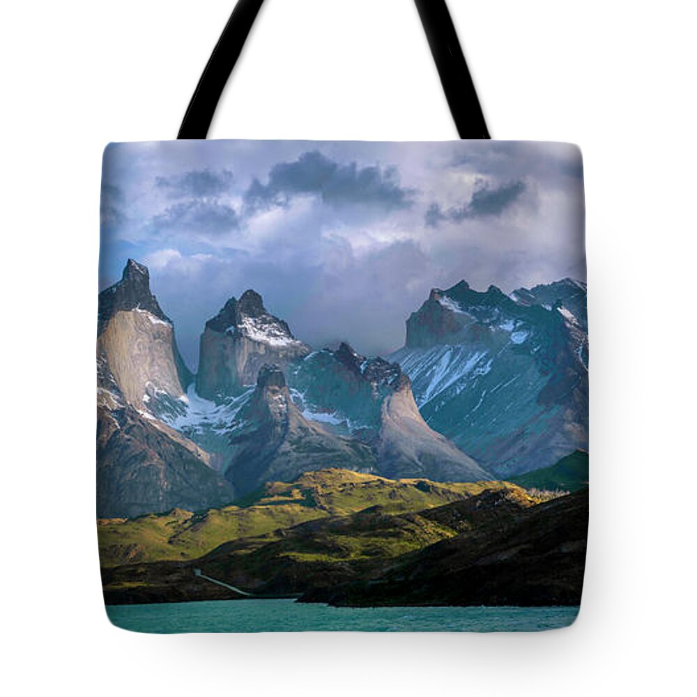 Sunrise Tote Bag featuring the photograph Mountain Dream by Andrew Matwijec