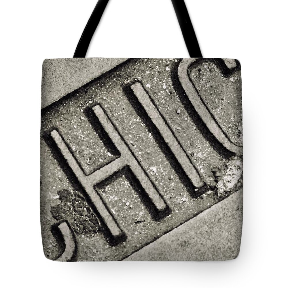 Chicago Tote Bag featuring the photograph My Kind of Town by Kerry Obrist