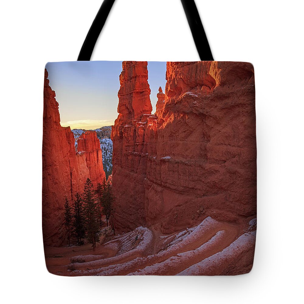 Arches Tote Bag featuring the photograph Navajo Loop by Edgars Erglis