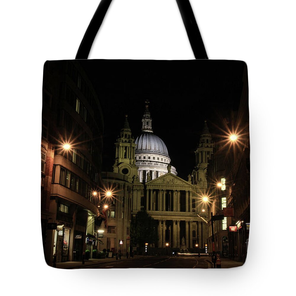 St Pauls Cathedral Tote Bag featuring the photograph Night view of St Pauls Cathedral by Jasna Buncic
