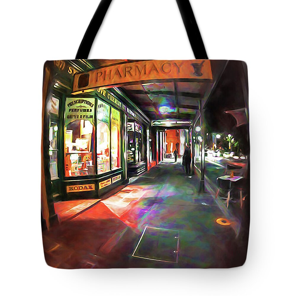 Sydney Tote Bag featuring the photograph Nighttime Strolling in Sydney by Peggy Dietz