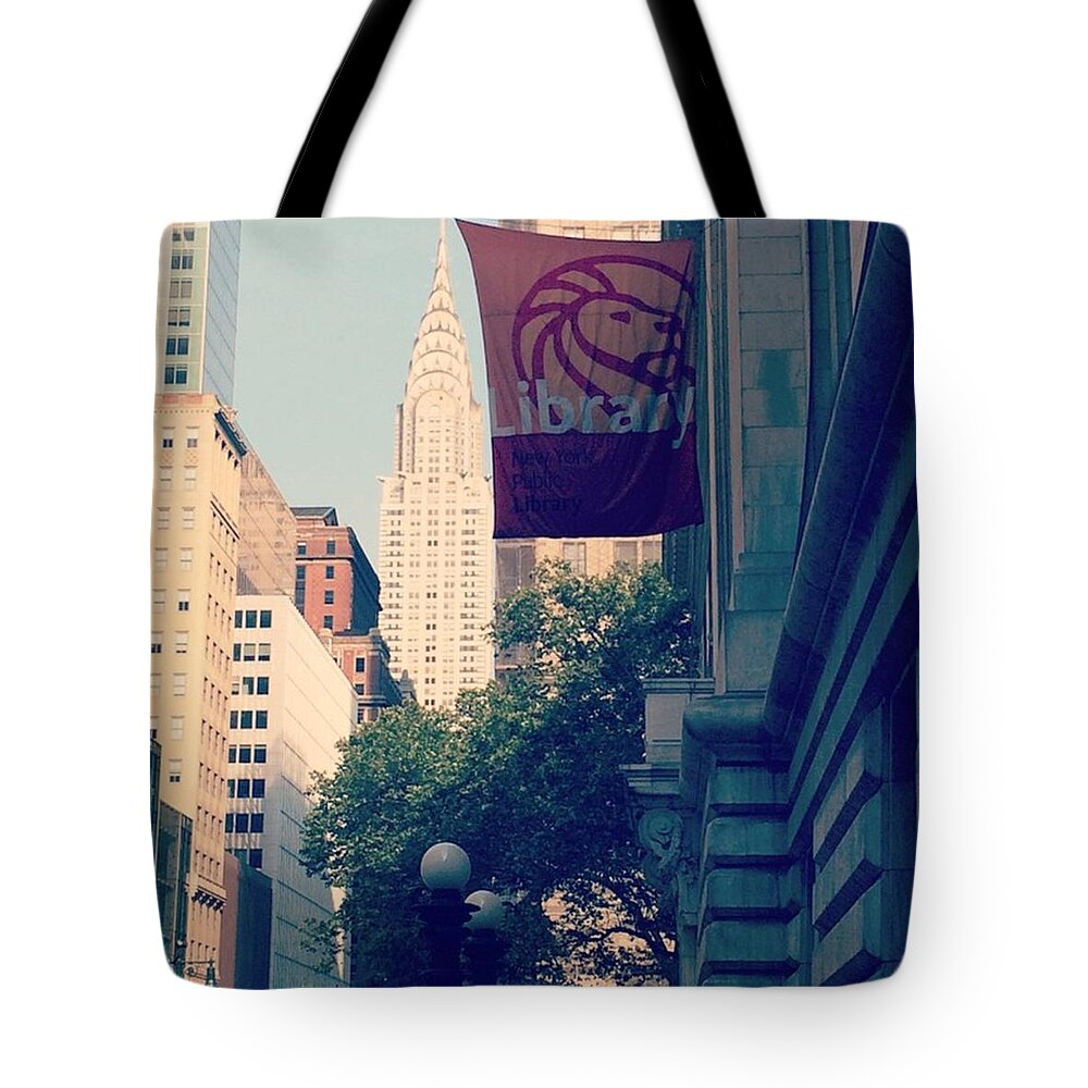 New York Tote Bag featuring the photograph The Mark of a Complete City by Presha Kardile