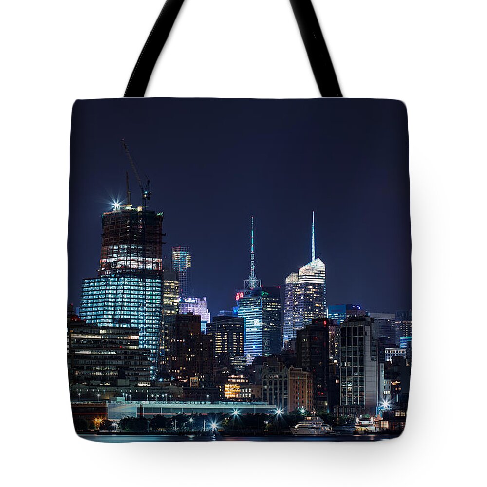 Landscape Tote Bag featuring the photograph Nyc2 by Rob Dietrich