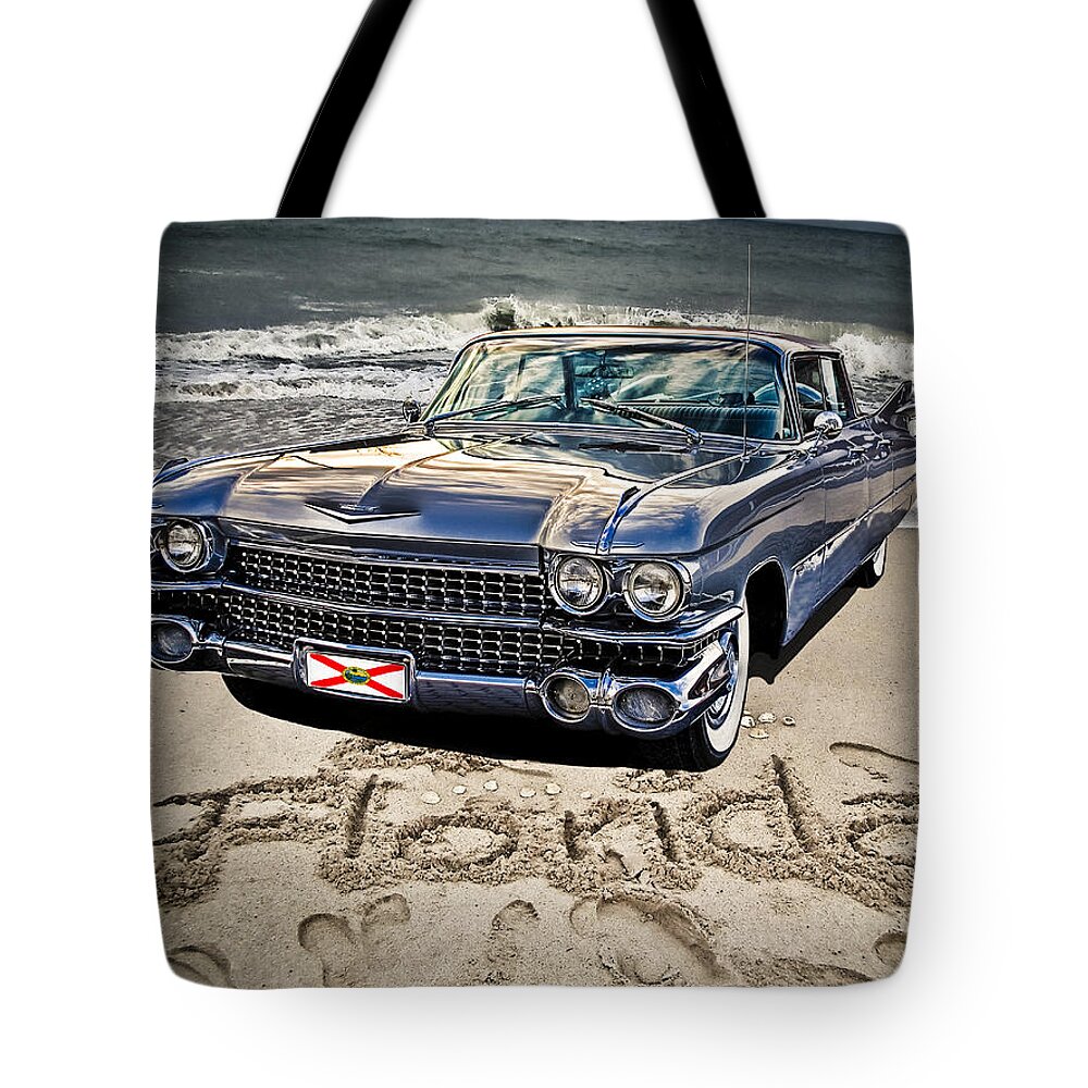 Cadillac Tote Bag featuring the photograph Ocean Drive by Joachim G Pinkawa