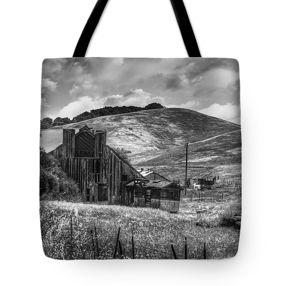 Gray Tote Bag featuring the photograph Old Barn by Bruce Bottomley