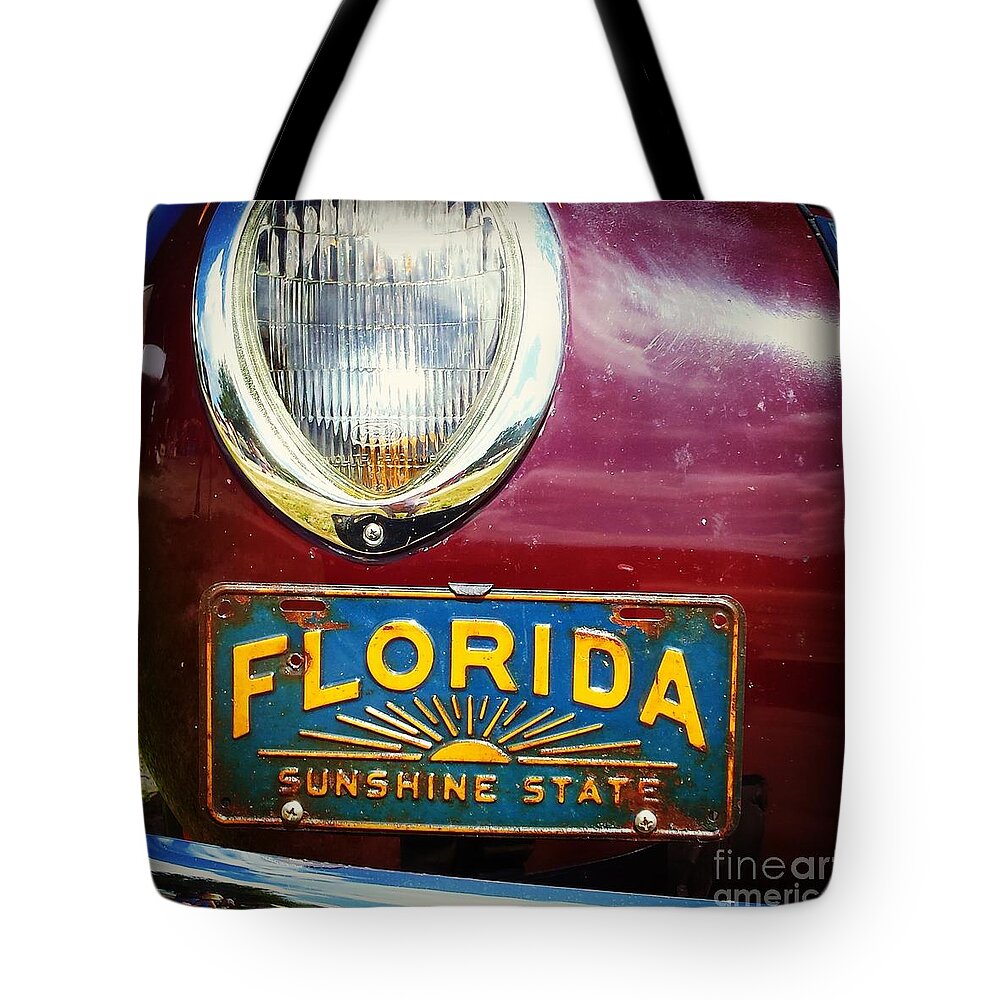 Florida Tote Bag featuring the photograph Old Florida by Valerie Reeves