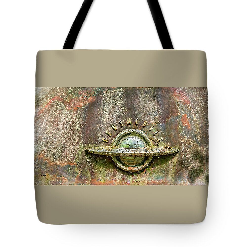 Oldsmobile Tote Bag featuring the photograph Oldsmobile Ocean by Cindy Archbell