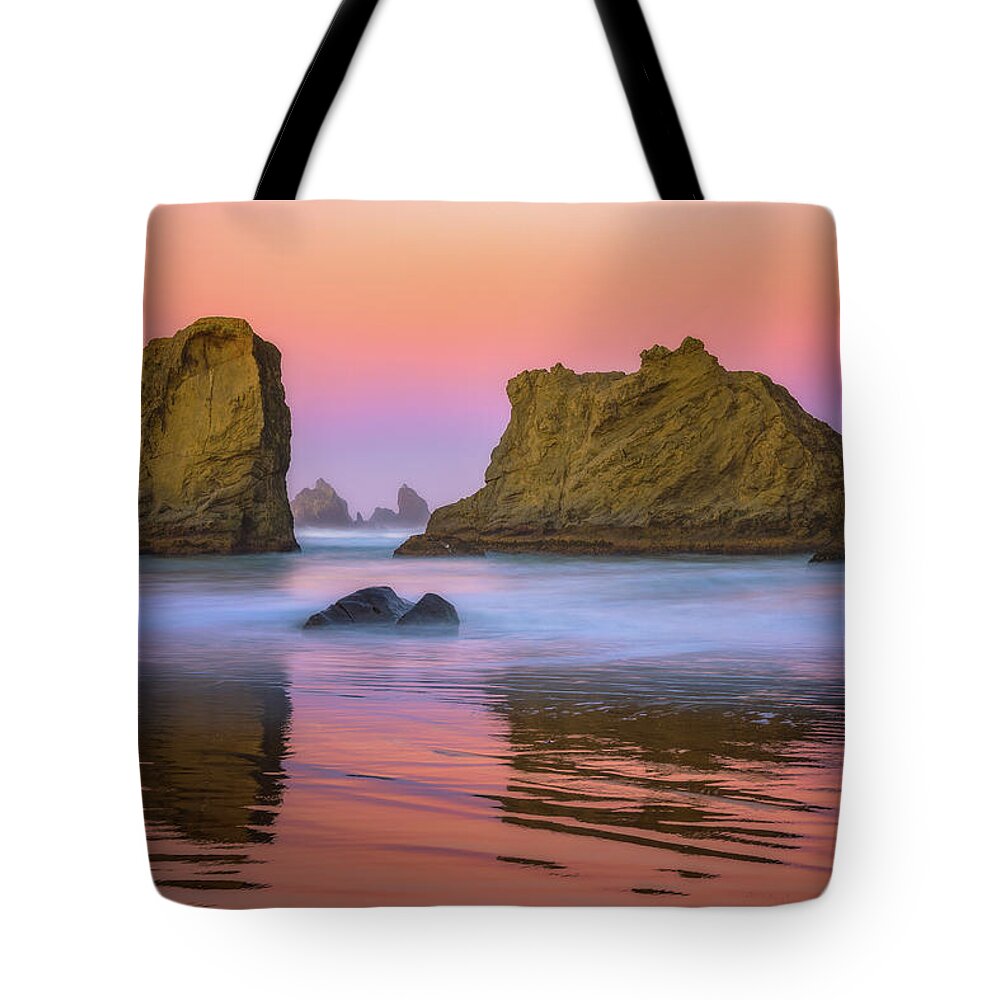 Oregon Tote Bag featuring the photograph Oregon's New Day by Darren White