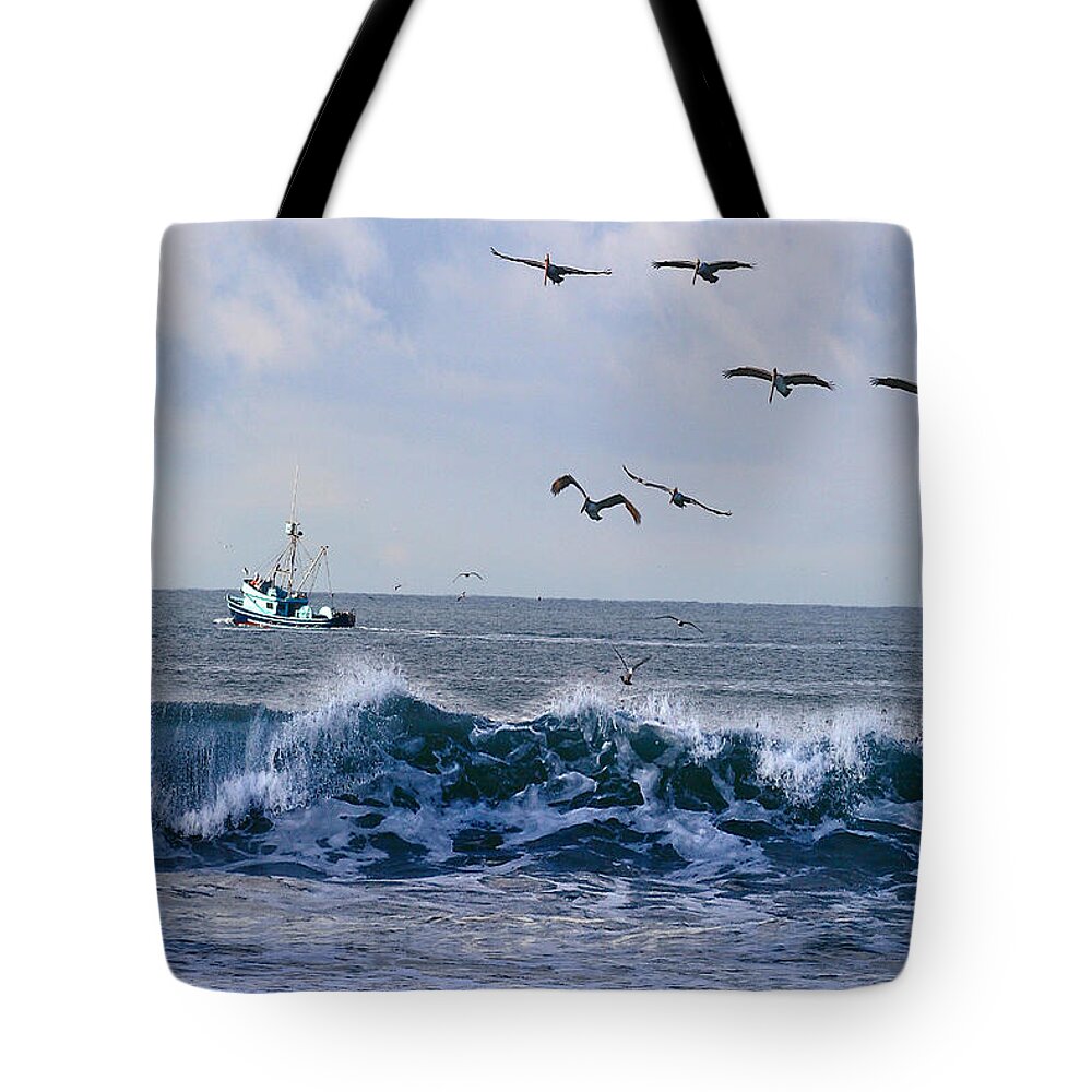 Landscape Tote Bag featuring the photograph Out to Sea by David Salter