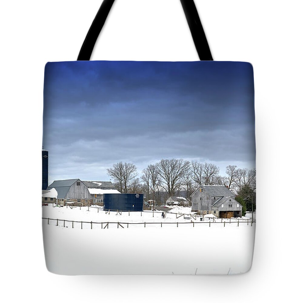 Landscape Tote Bag featuring the photograph PA Farm by Paul Ross