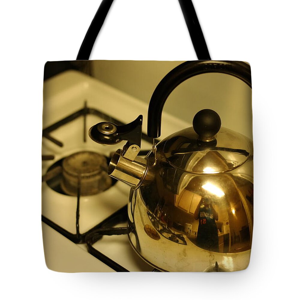  Tote Bag featuring the photograph Pa Kettle by Carl Wilkerson
