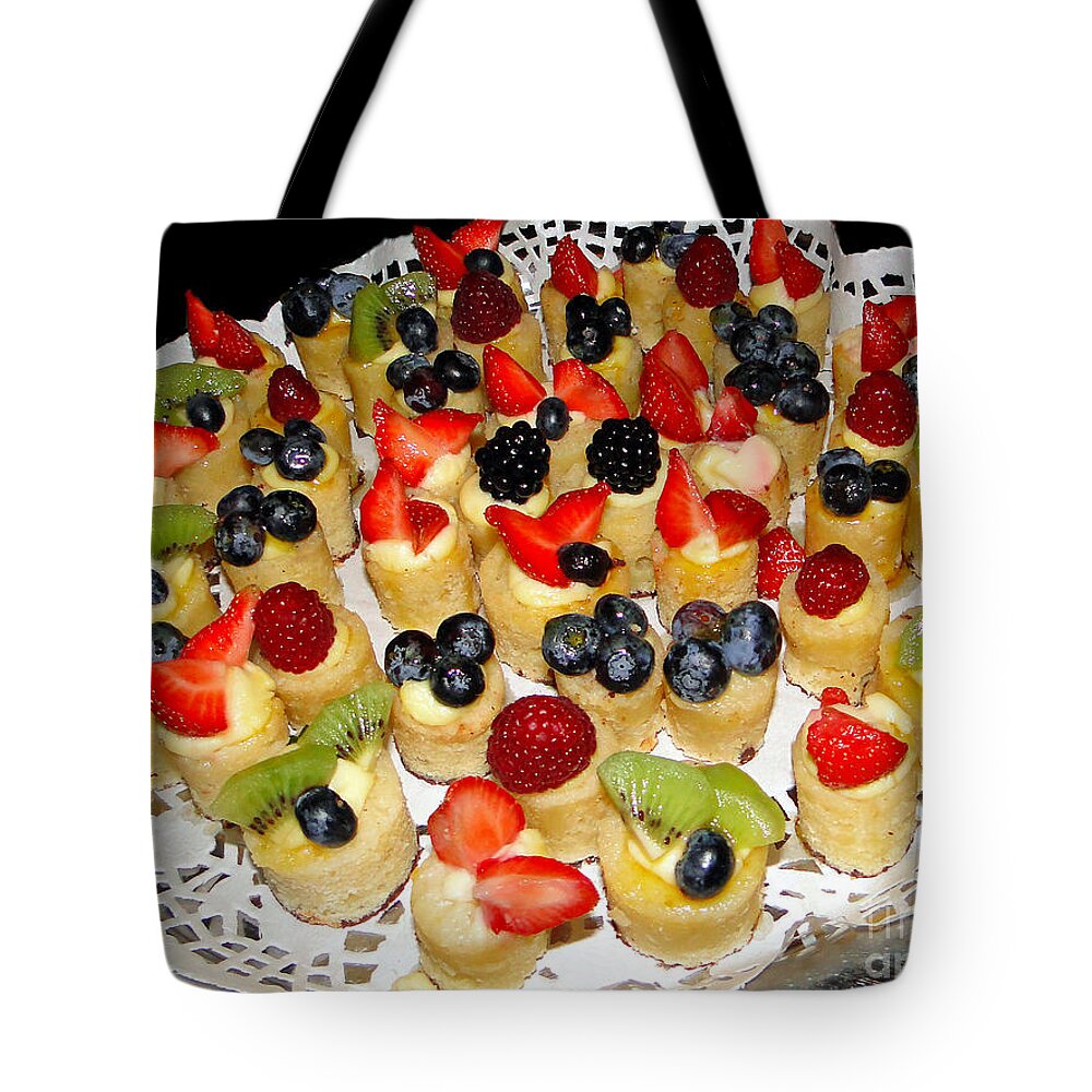 Food Tote Bag featuring the photograph Pass the Dessert by Sue Melvin