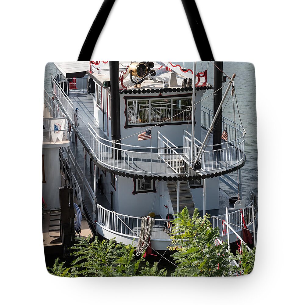 Pearl Anne Tote Bag featuring the photograph Pearl Anne by Holden The Moment