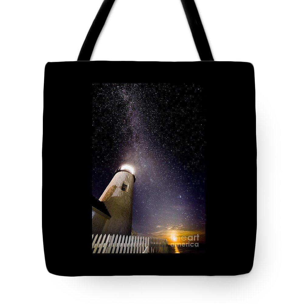 Pemaquid Point Lighthouse Tote Bag featuring the photograph Pemaquid Point Lighthouse by Jim DeLillo