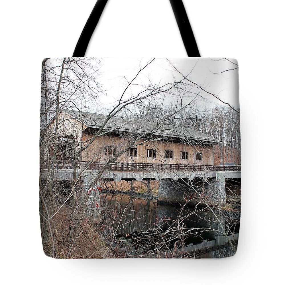 Massachusetts Covered Bridges Tote Bag featuring the photograph Pepperell Covered Bridge by Wayne Toutaint