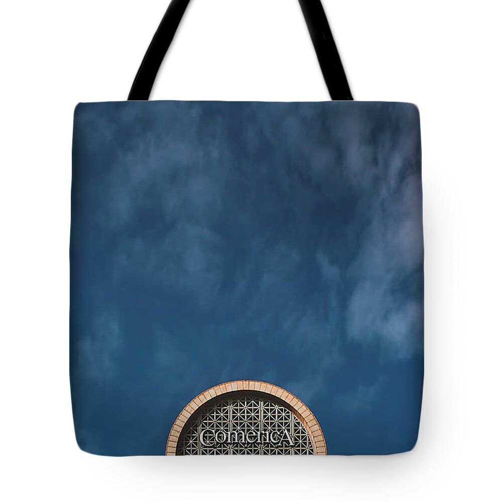 Dallas Tote Bag featuring the photograph Personification by Peter Hull