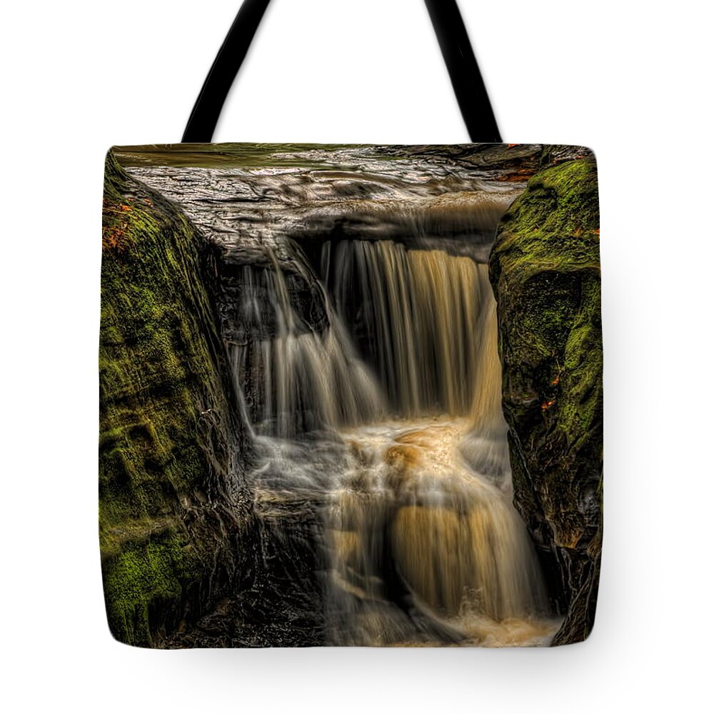 Pewits Nest Tote Bag featuring the photograph Pewits Nest Middle Waterfall by Dale Kauzlaric