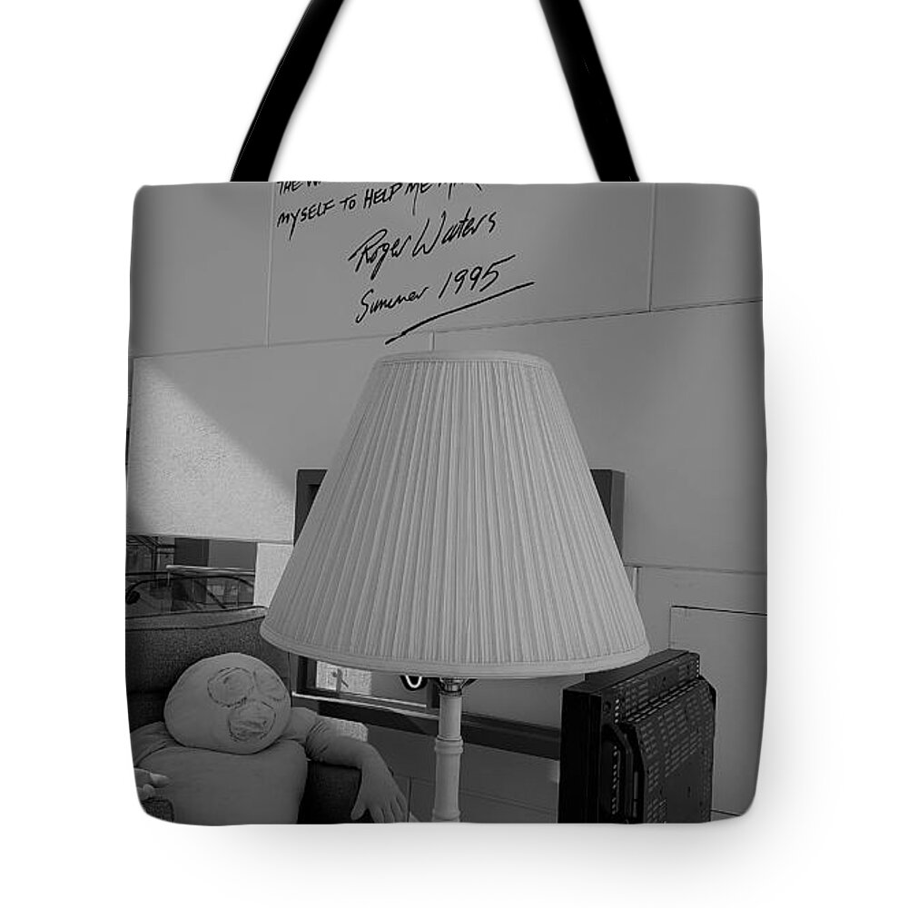 Roger Waters Tote Bag featuring the photograph Pink Sitting In His Chair by Rob Hans