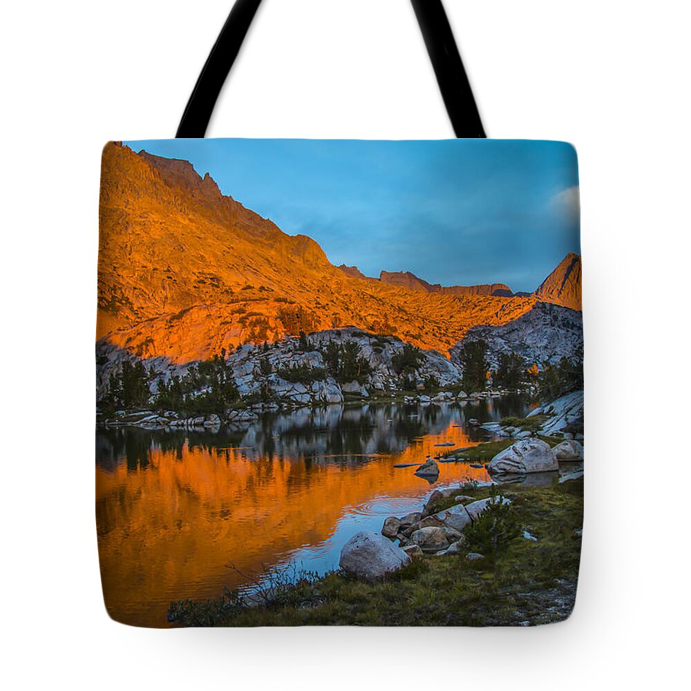 King's Canyon Tote Bag featuring the photograph Range of Light by Doug Scrima