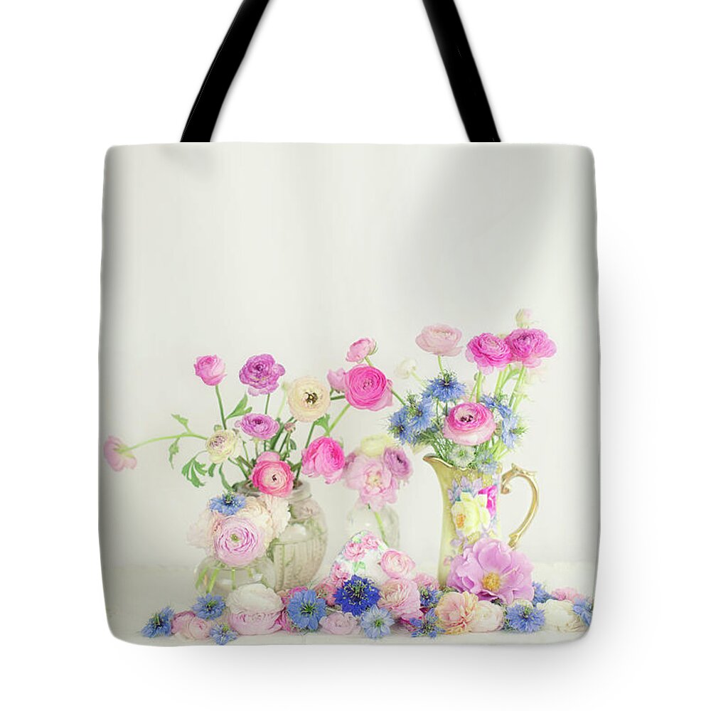 Floral Tote Bag featuring the photograph Ranunculus with Love in a Mist by Susan Gary