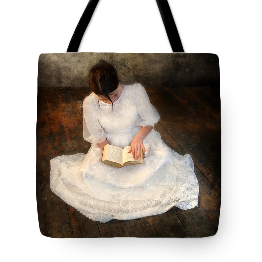 Girl Tote Bag featuring the photograph Reading by Jill Battaglia
