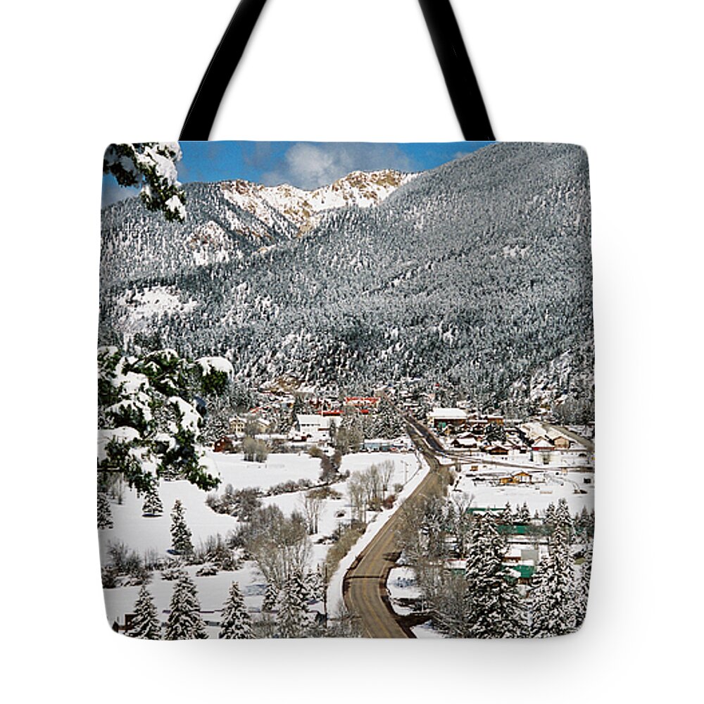 Red River Tote Bag featuring the photograph Red River In Winter by Ron Weathers