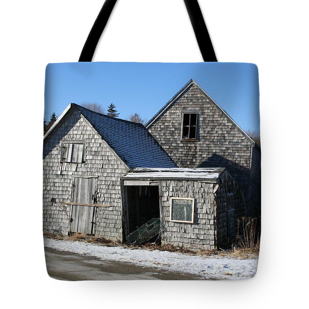 Landscape Tote Bag featuring the photograph Retired by Doug Mills