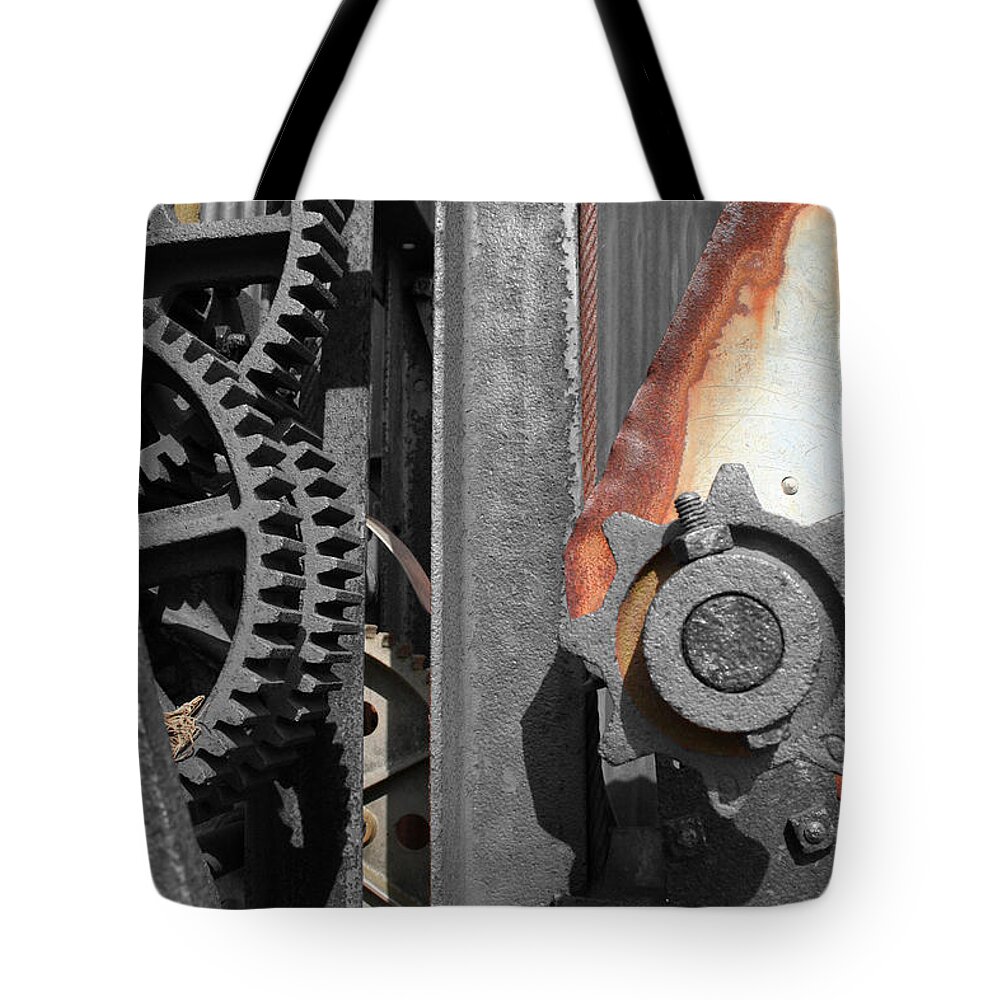 Color Desaturation Tote Bag featuring the photograph Retrogressive by Dylan Punke