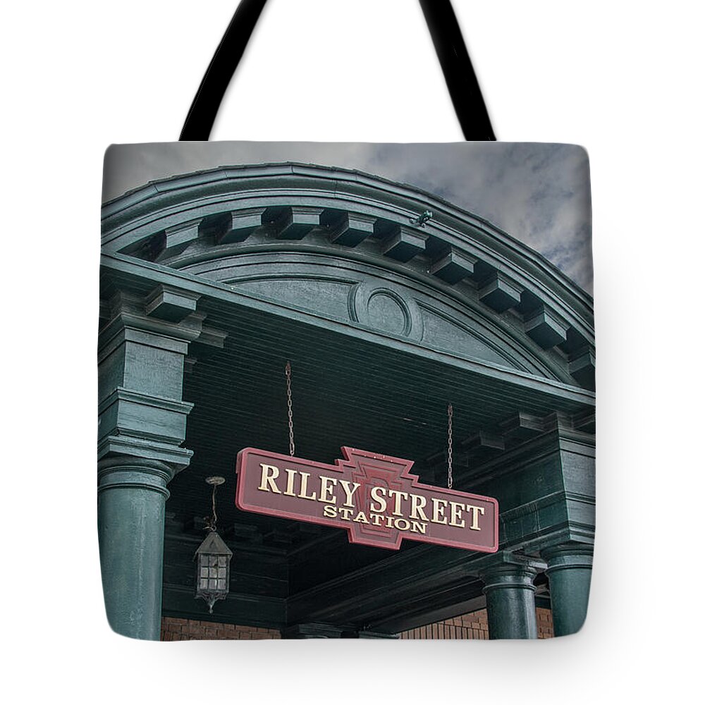 East Aurora Ny Tote Bag featuring the photograph Riley Street Station by Guy Whiteley