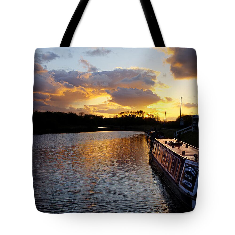 River Tote Bag featuring the photograph River sunset by Phil Tomlinson