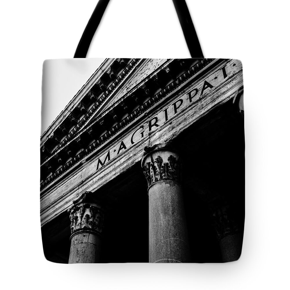 Rome Tote Bag featuring the photograph Rome - The Pantheon by AM FineArtPrints