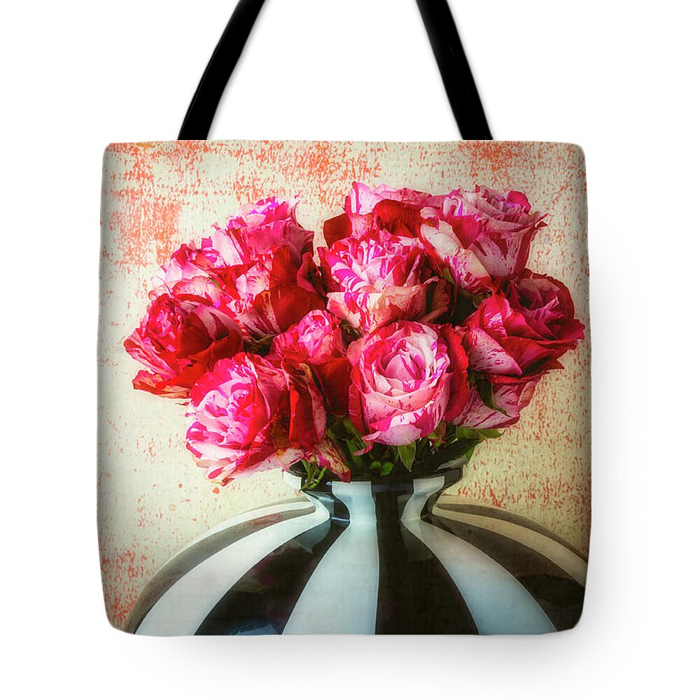 Chaim Soutime Roses Tote Bag featuring the photograph Roses In Large Black And White Vase by Garry Gay