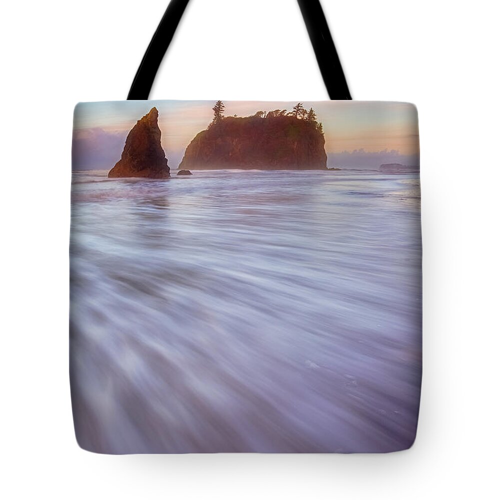 Ocean Tote Bag featuring the photograph Ruby Dreams by Darren White