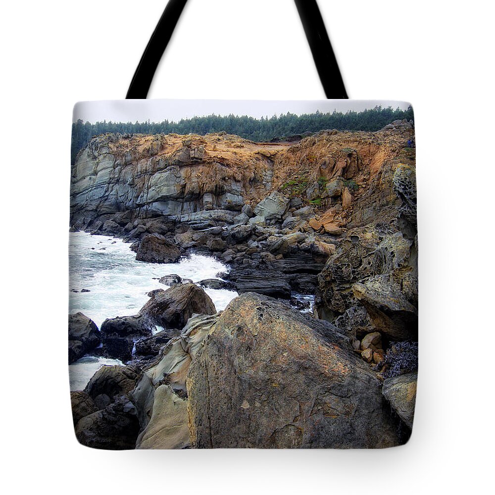 Pacific Ocean Tote Bag featuring the photograph Rugged Pacific by Donna Blackhall