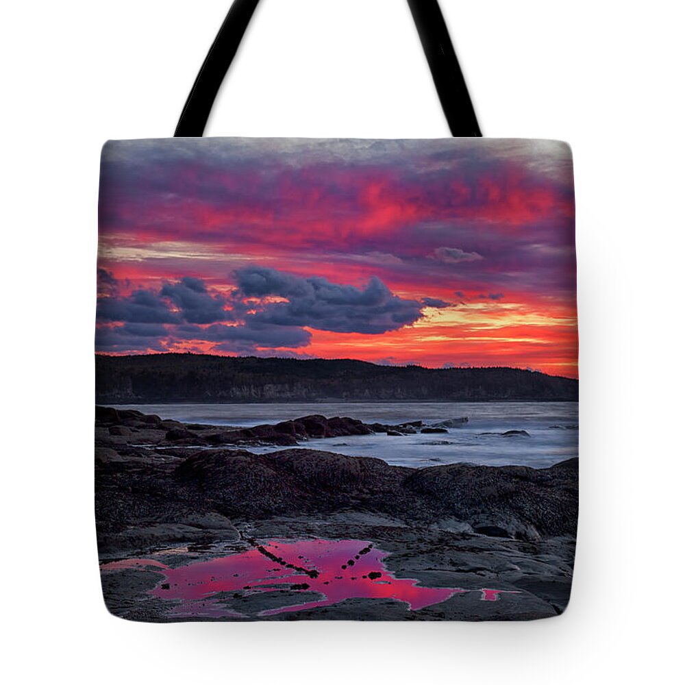 Raven Head Wilderness Tote Bag featuring the photograph Rugged Twilight by Irwin Barrett