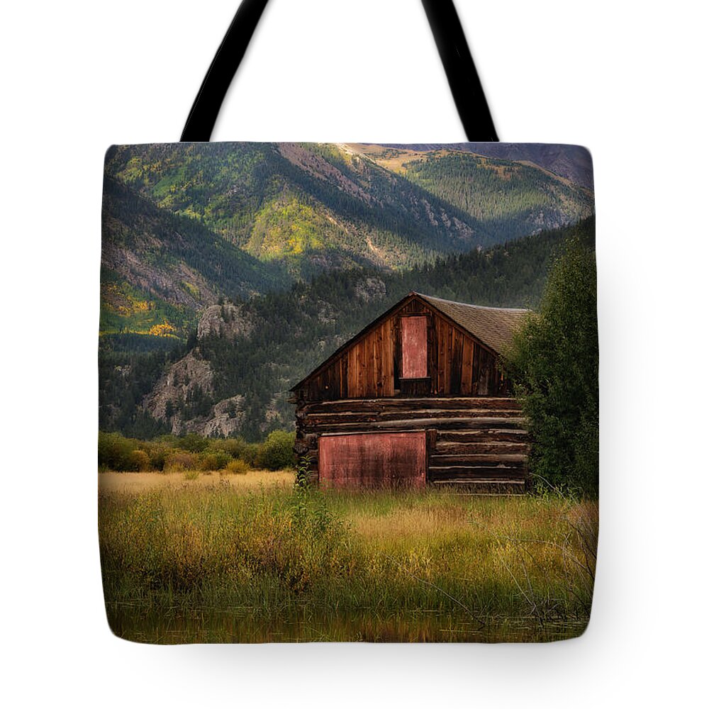 Aspen Tote Bag featuring the photograph Rustic Colorado Barn by John Vose