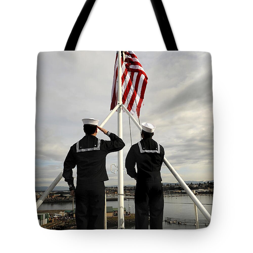Uss Abraham Lincoln Tote Bags