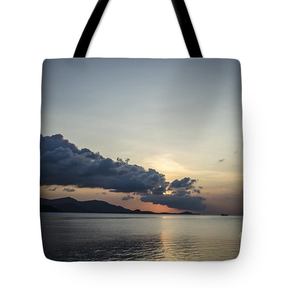 Michelle Meenawong Tote Bag featuring the photograph Seaside by Michelle Meenawong